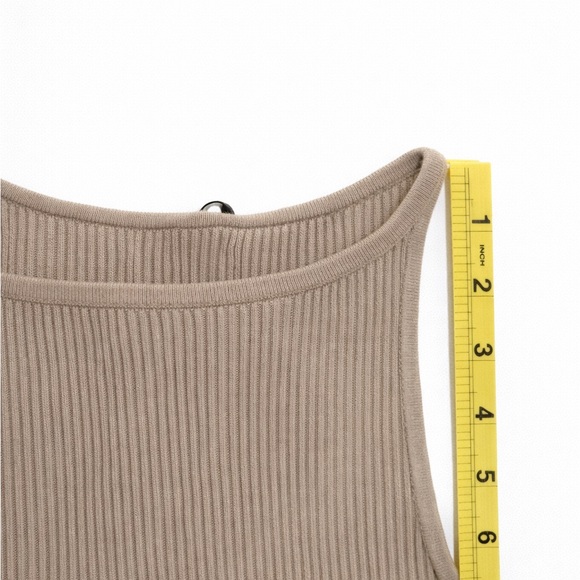 Abercrombie And Fitch Wide Rib Slash Top Beige Medium - Picture 5 of 6